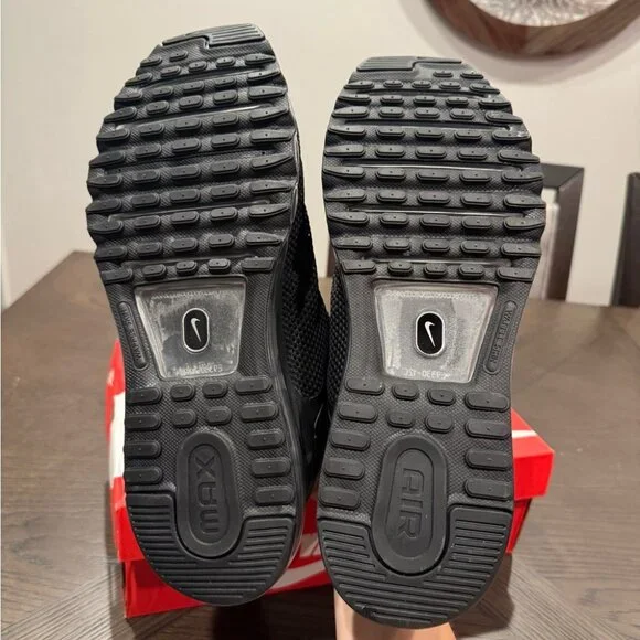 Nike Air Max 2013 - Picture 3 of 5